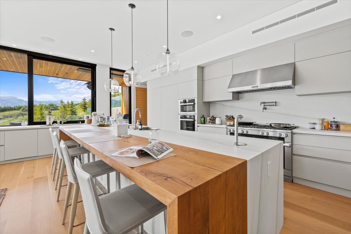 Panda Ranch Wing - Image 5