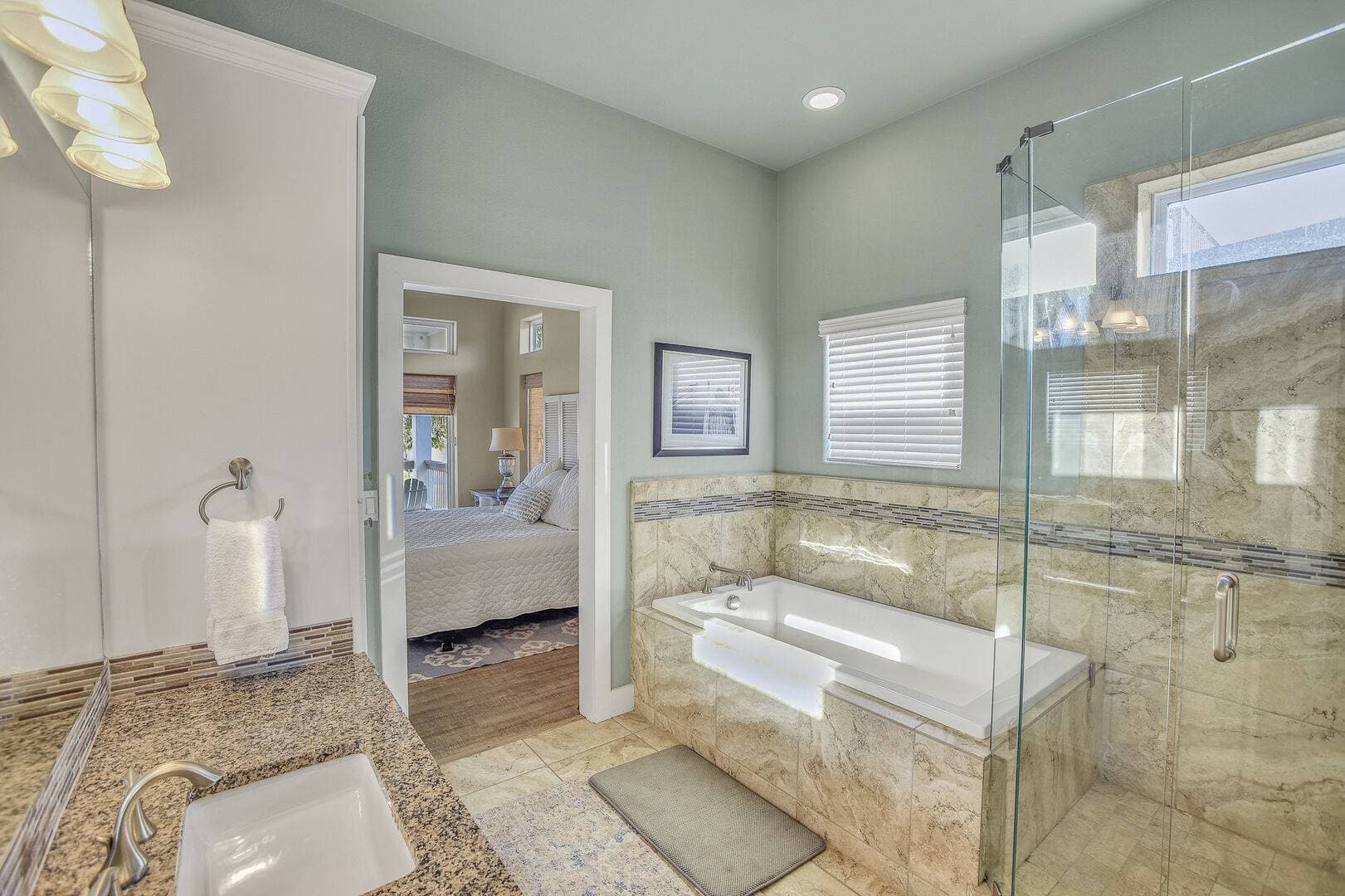 Gone Coastal House - Image 28