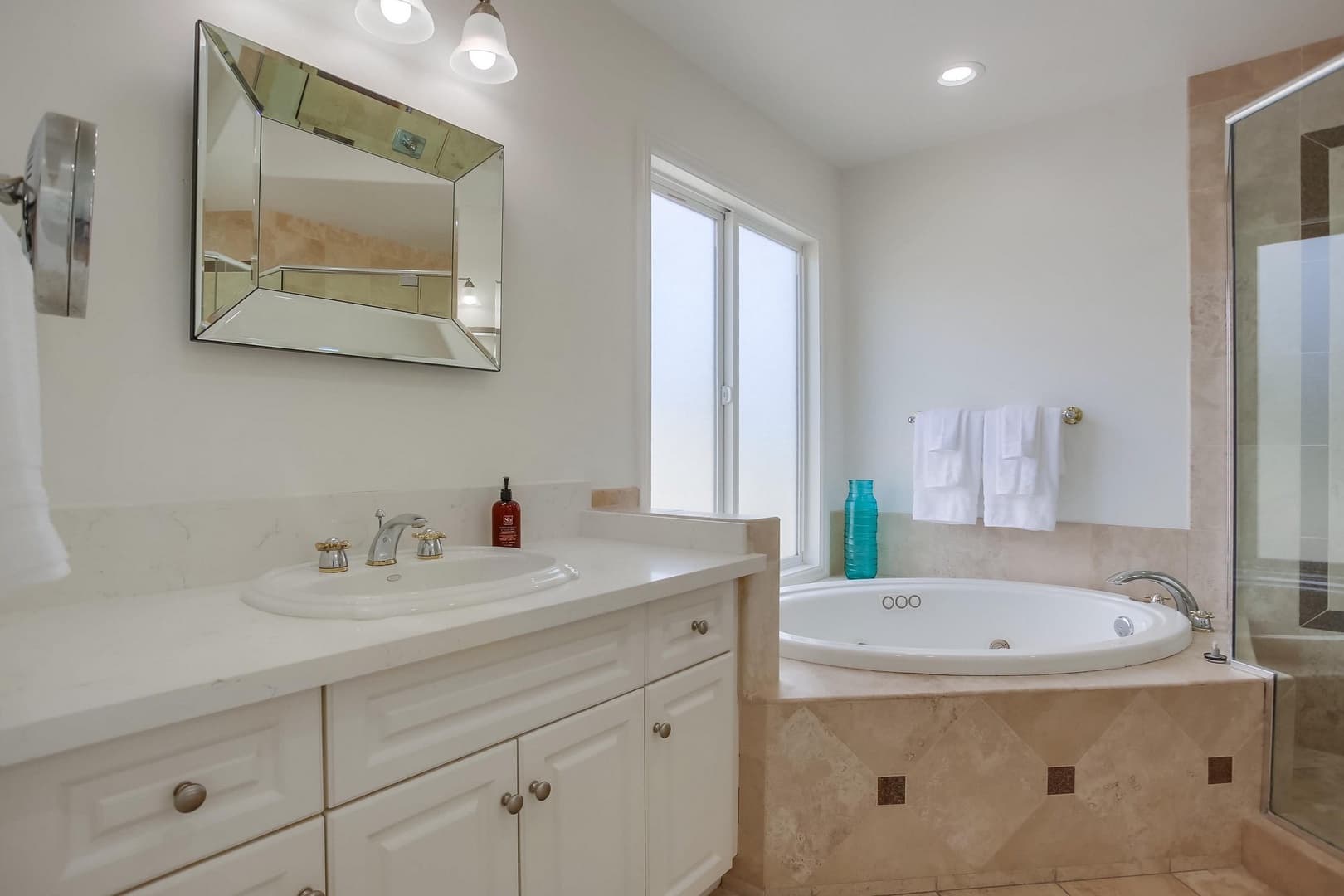 Sunset West Place - Image 13