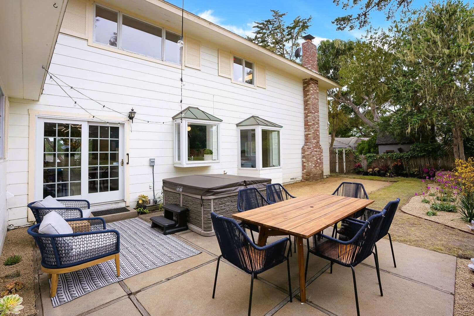 Pebble Modern Home - Image 3