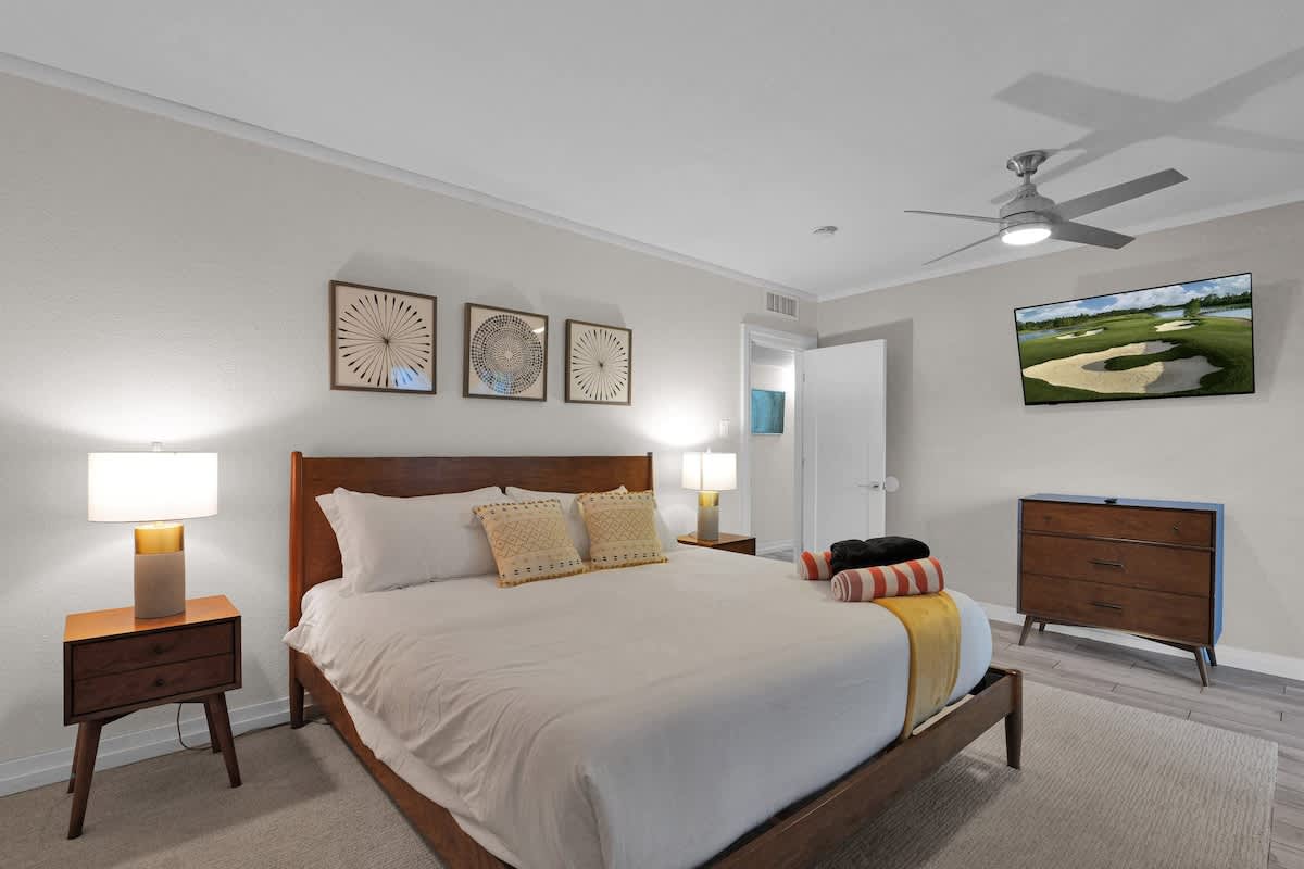 Sunkist Sanctuary - Image 33