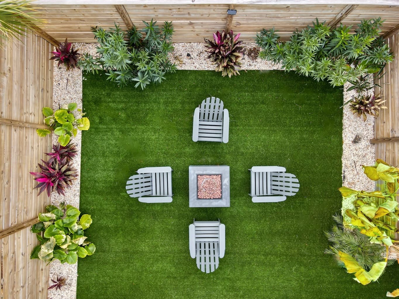 Amalfi Palms - Image 73