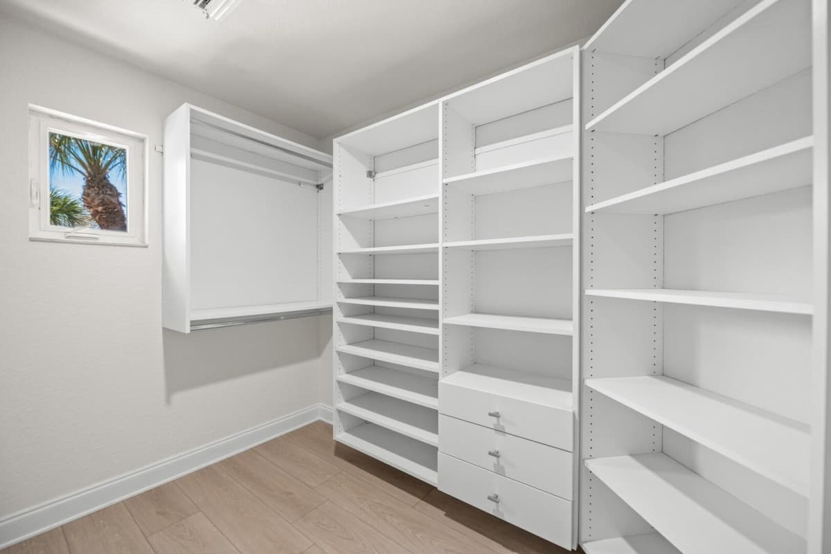 Shore Thing - Image 32