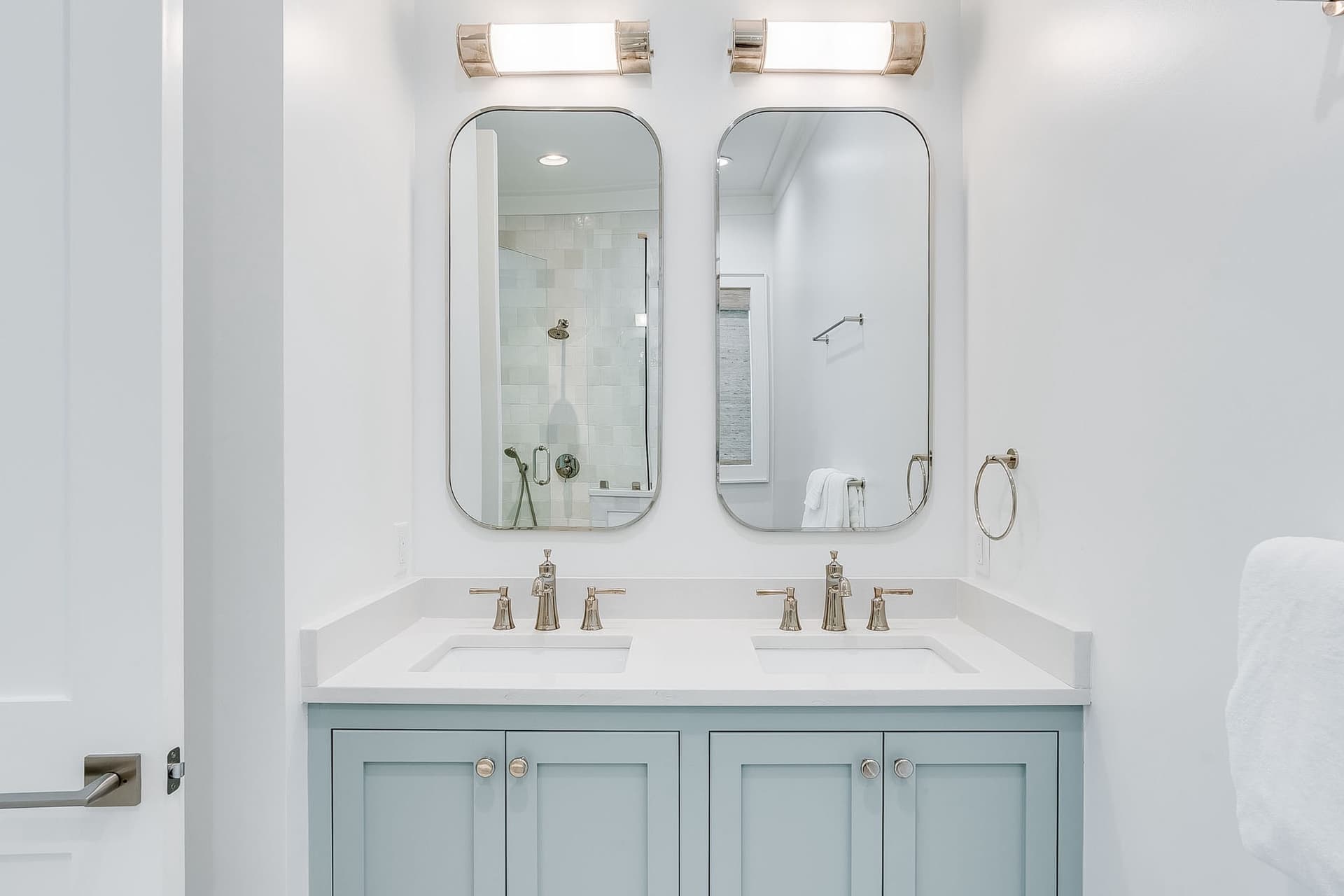 Coastal Comfort - Image 17