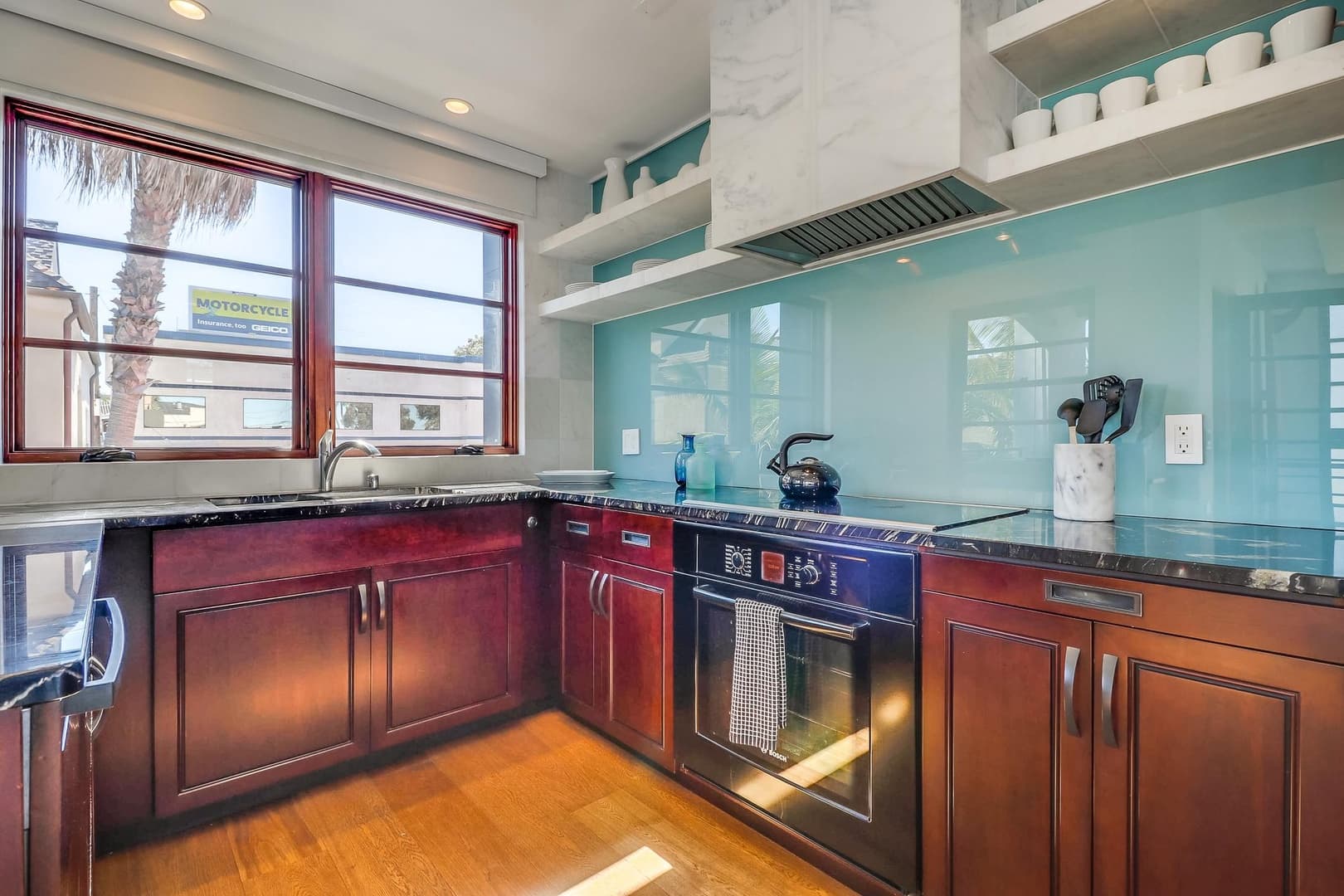 Mission Beach Solstice Home - Image 3