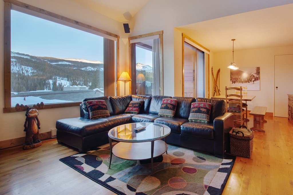 Snowblaze Residence 33 - Image 2