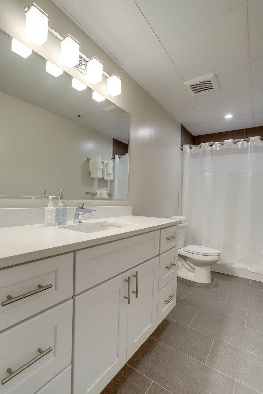 Veitch Residence - Image 27