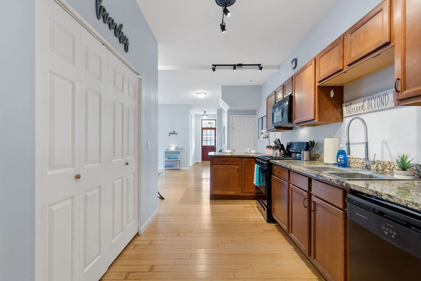 Historic Shaw - Image 16