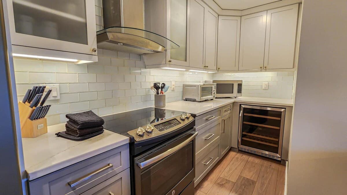 Summit Glow - Image 6