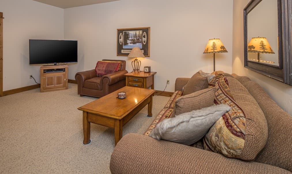 Runner Road Home - Image 5