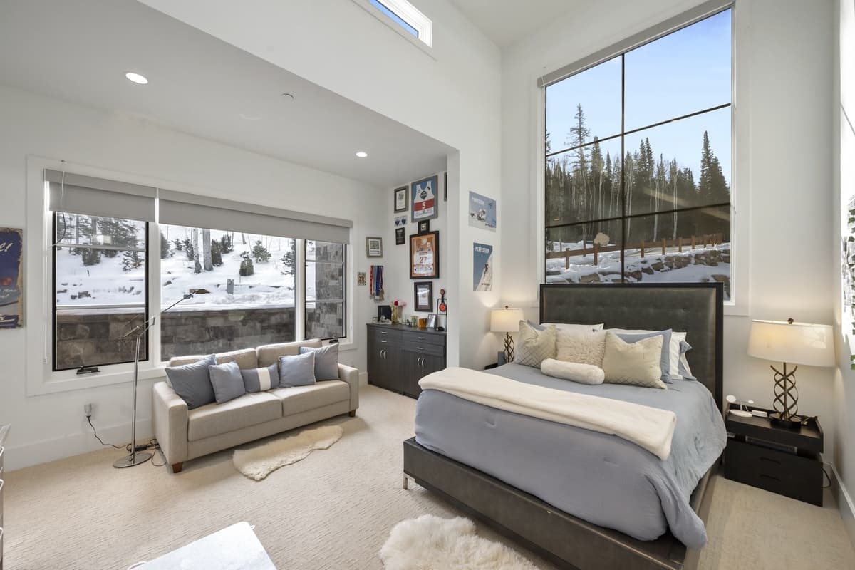 Quicksilver Haus - Image 34