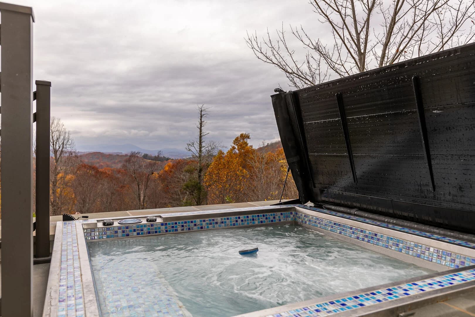 Antler Trail Lodge - Image 2