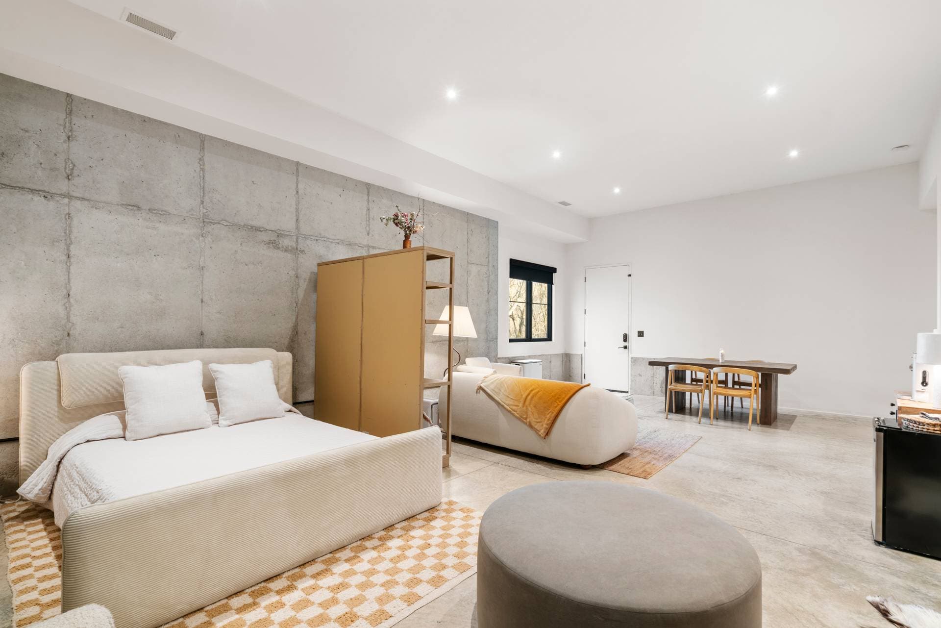 Hilltop Hideaway - Image 26