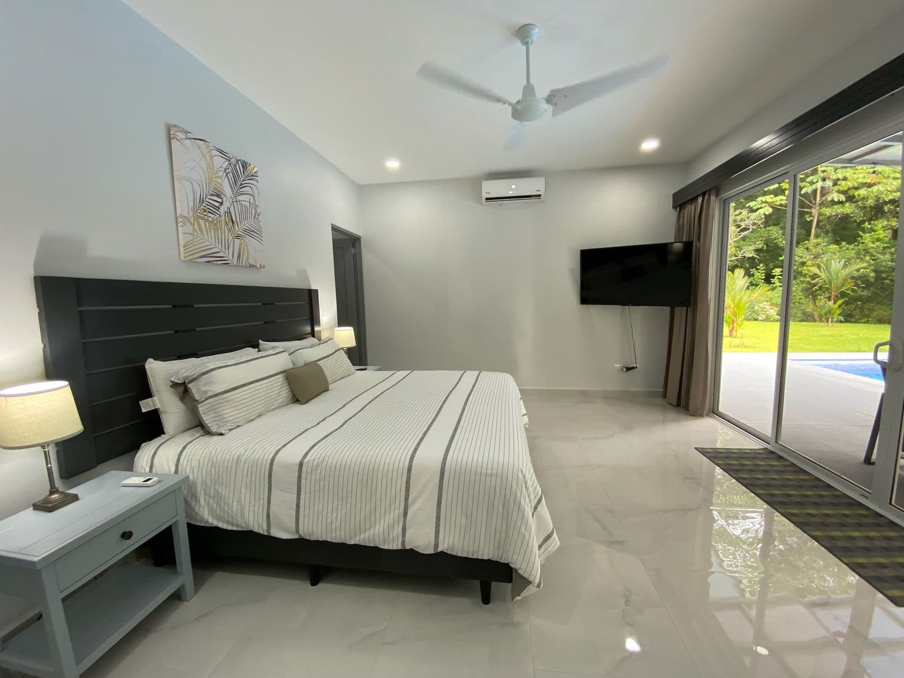 South Family Home - Image 2