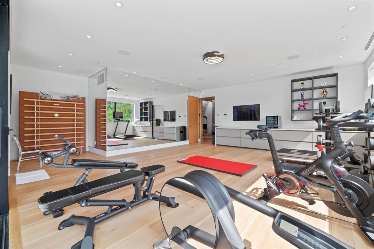 Panda Ranch Wing - Image 47