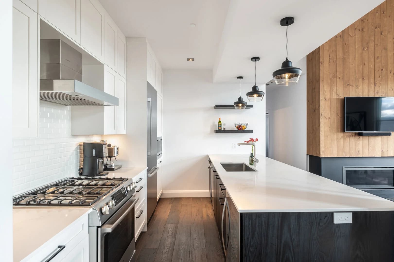 Horizon Residence 304 - Image 5