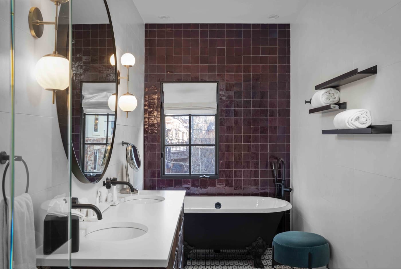 Sky High at the Plaza - Image 33