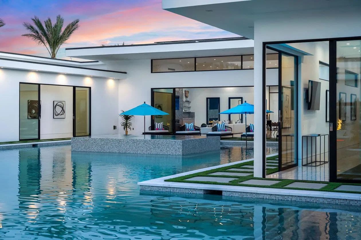 Bravo Villa #4 - Image 51