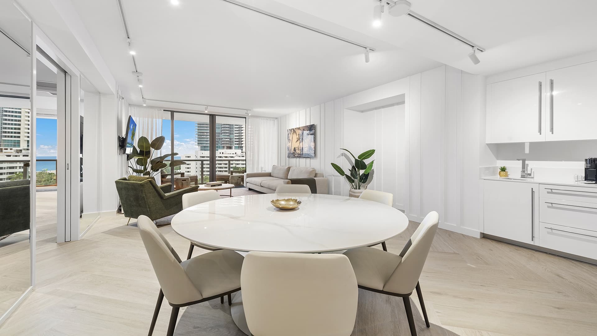 W South Beach Residence #804 - Image 4