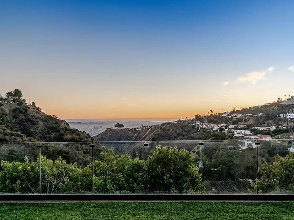 Monarch Modern - Image 47