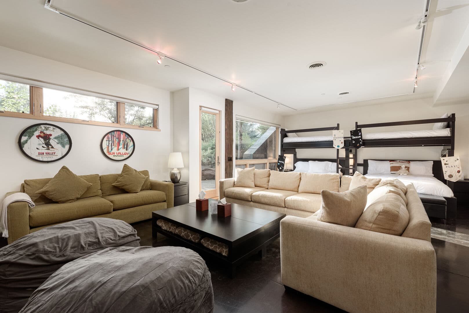 Elkhorn Estate - Image 31