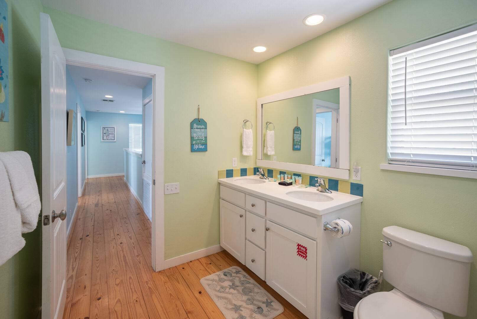 Another Day in Paradise - Image 24