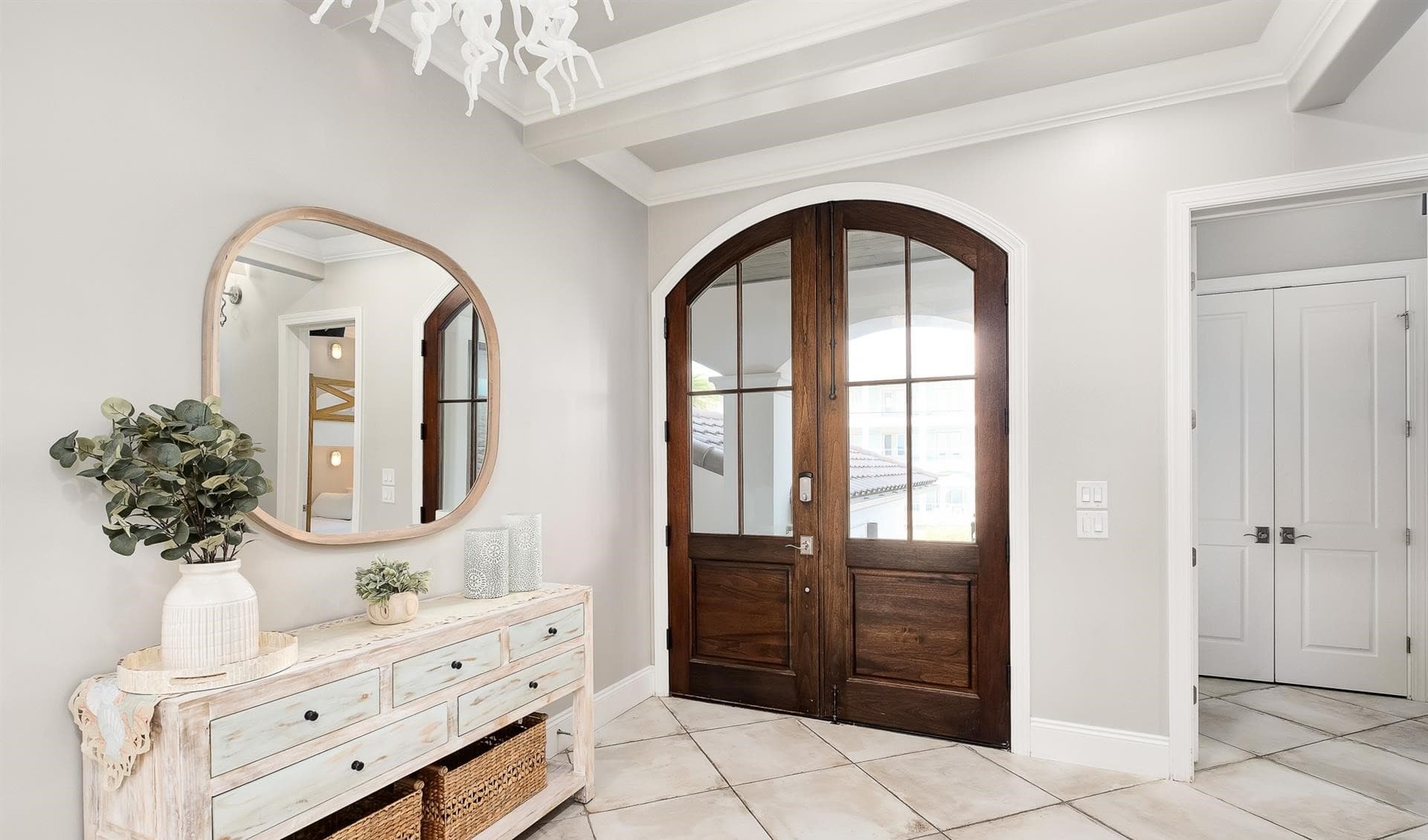 Beachfront Bliss - Image 12