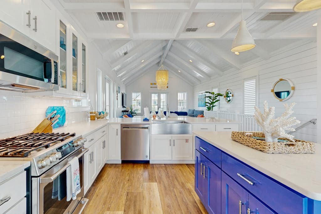 Sea*Renity Now - Image 8