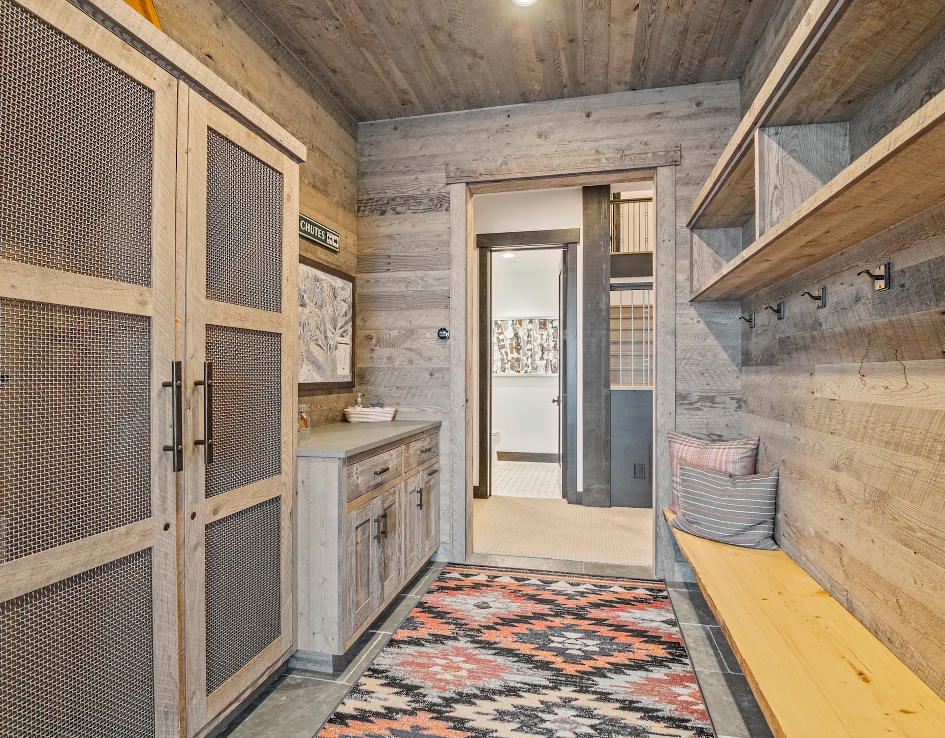 Silver Buck - Image 49