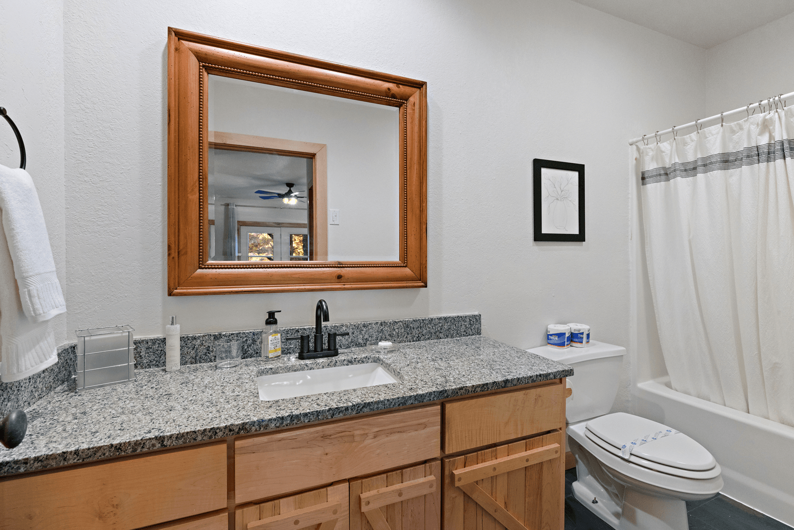 Foxtail Cabin - Image 35