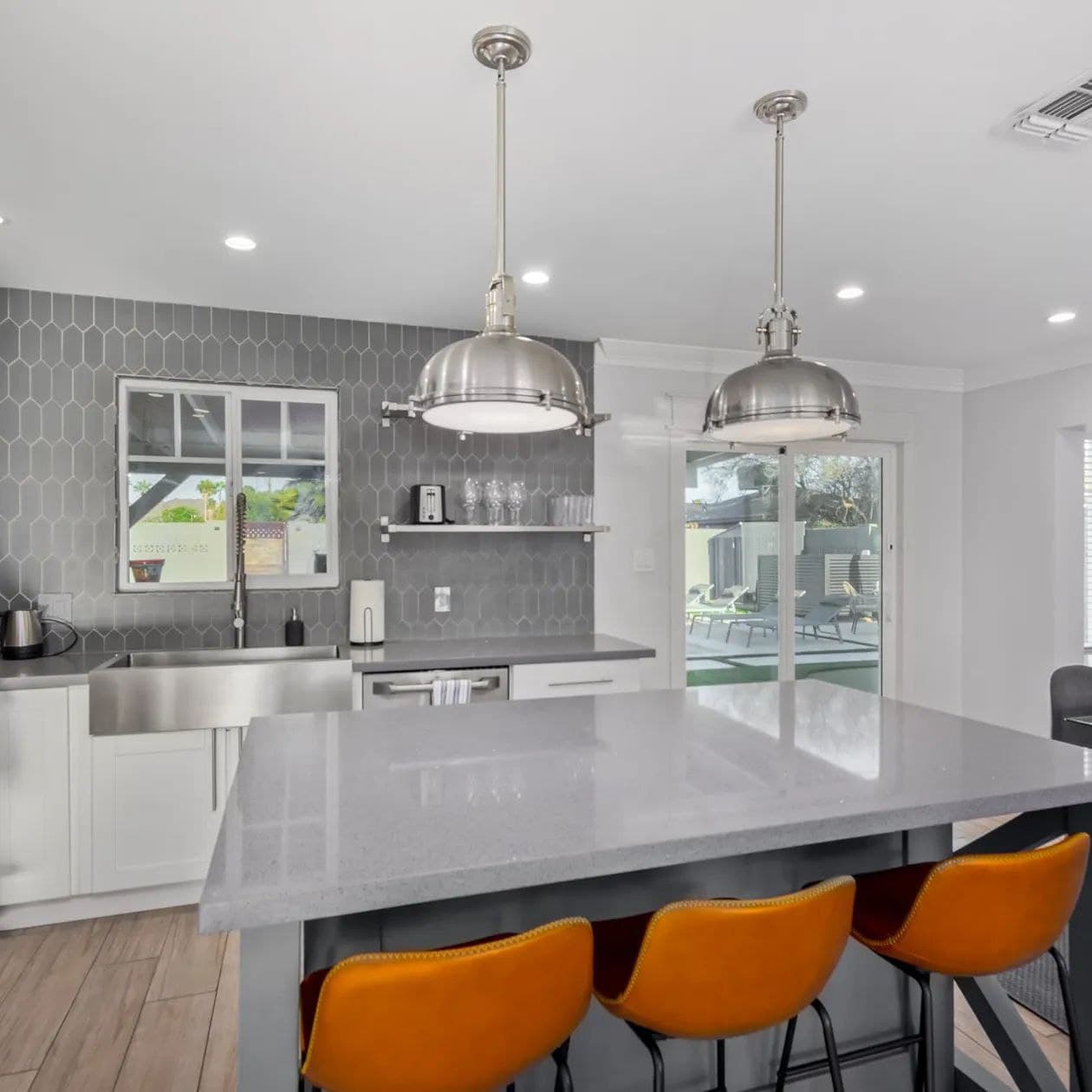 Sunset on 11th - Image 12