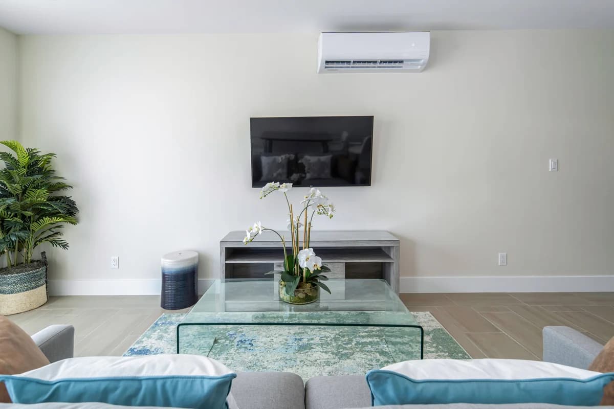 Coral Beach Home - Image 4