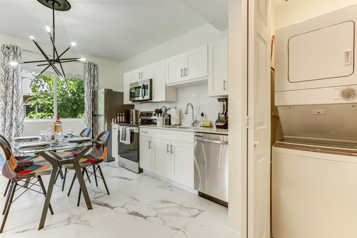 Wynwood Manor - Image 16