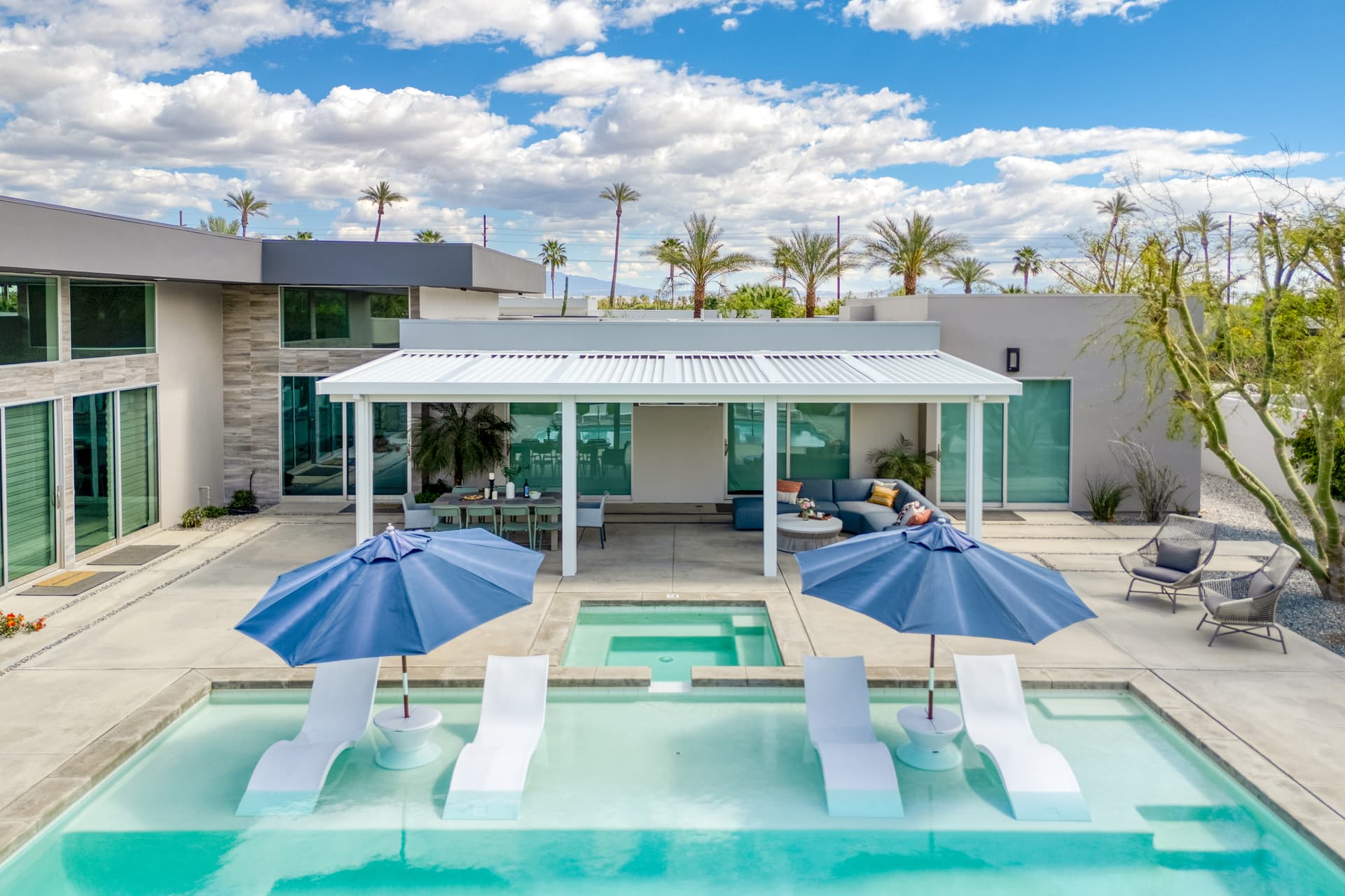 Blue Umbrella Place - Image 28