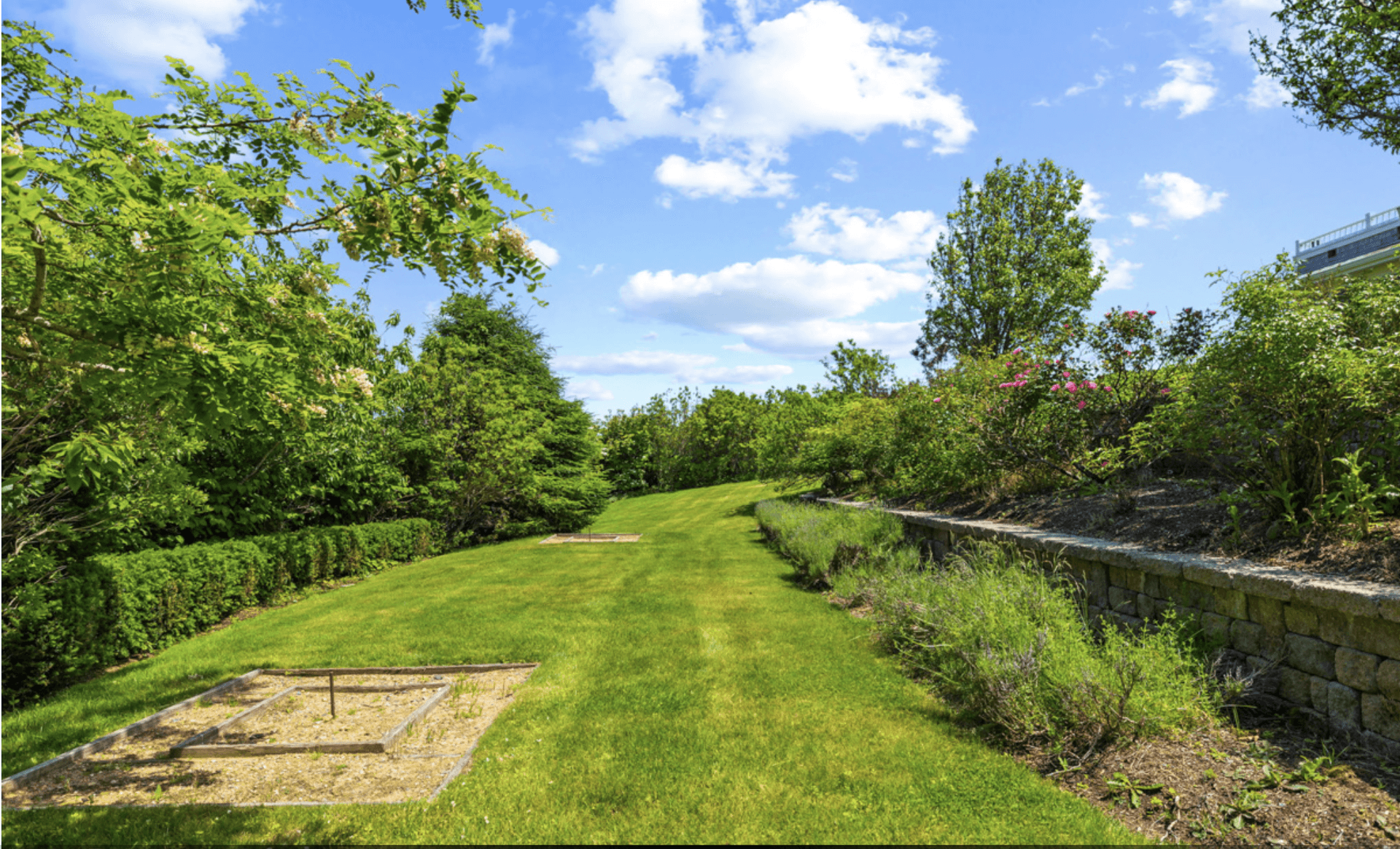 Seaside Manor - Image 53