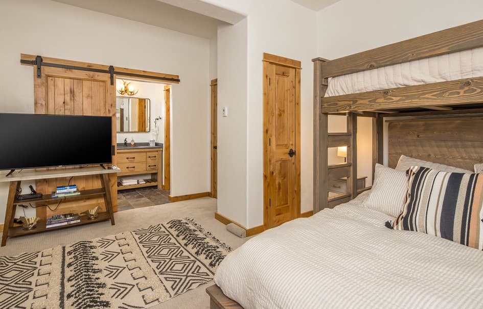 Black Eagle #14 - Image 33