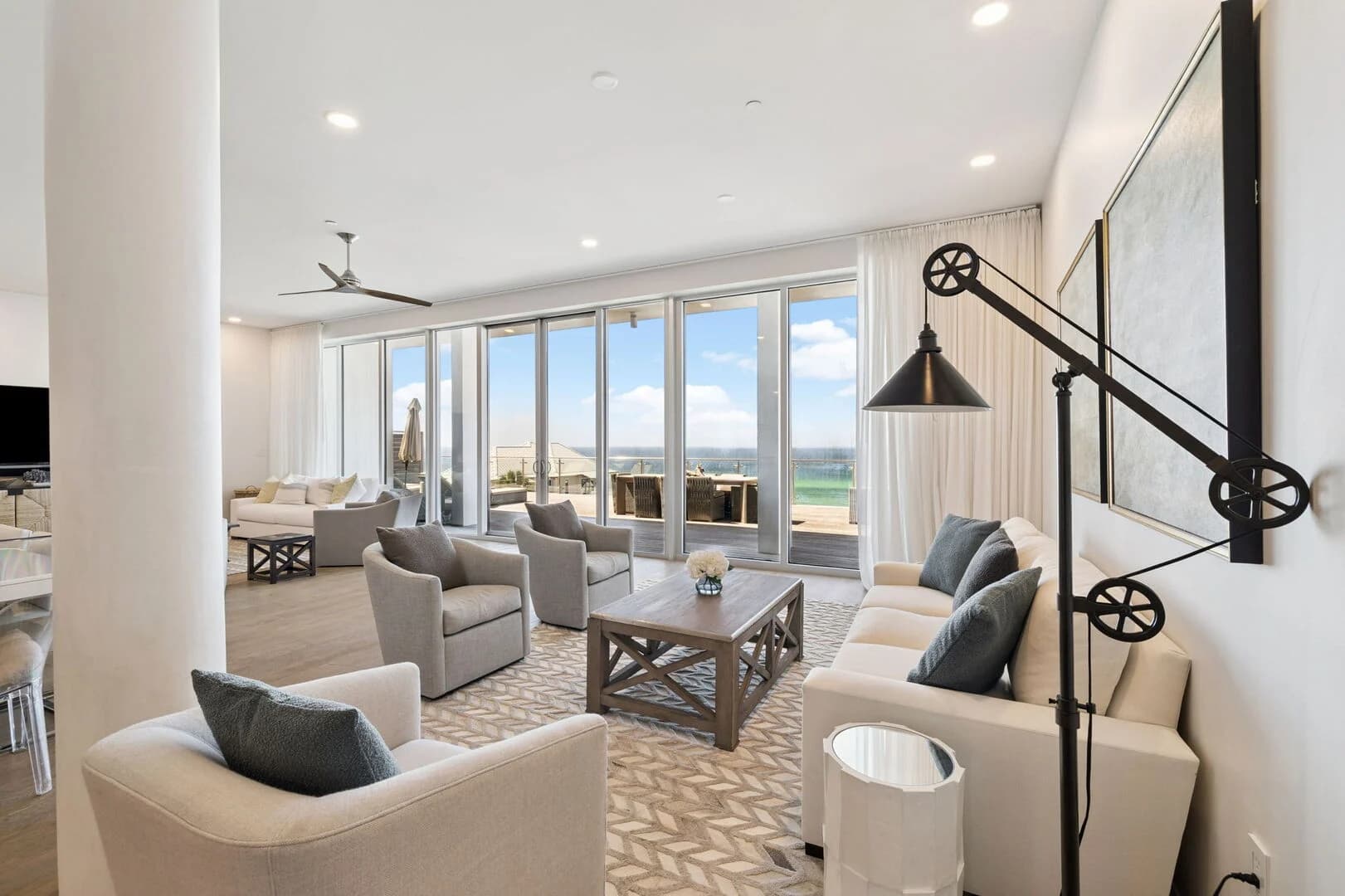 Viridian Penthouse #402 - Image 5