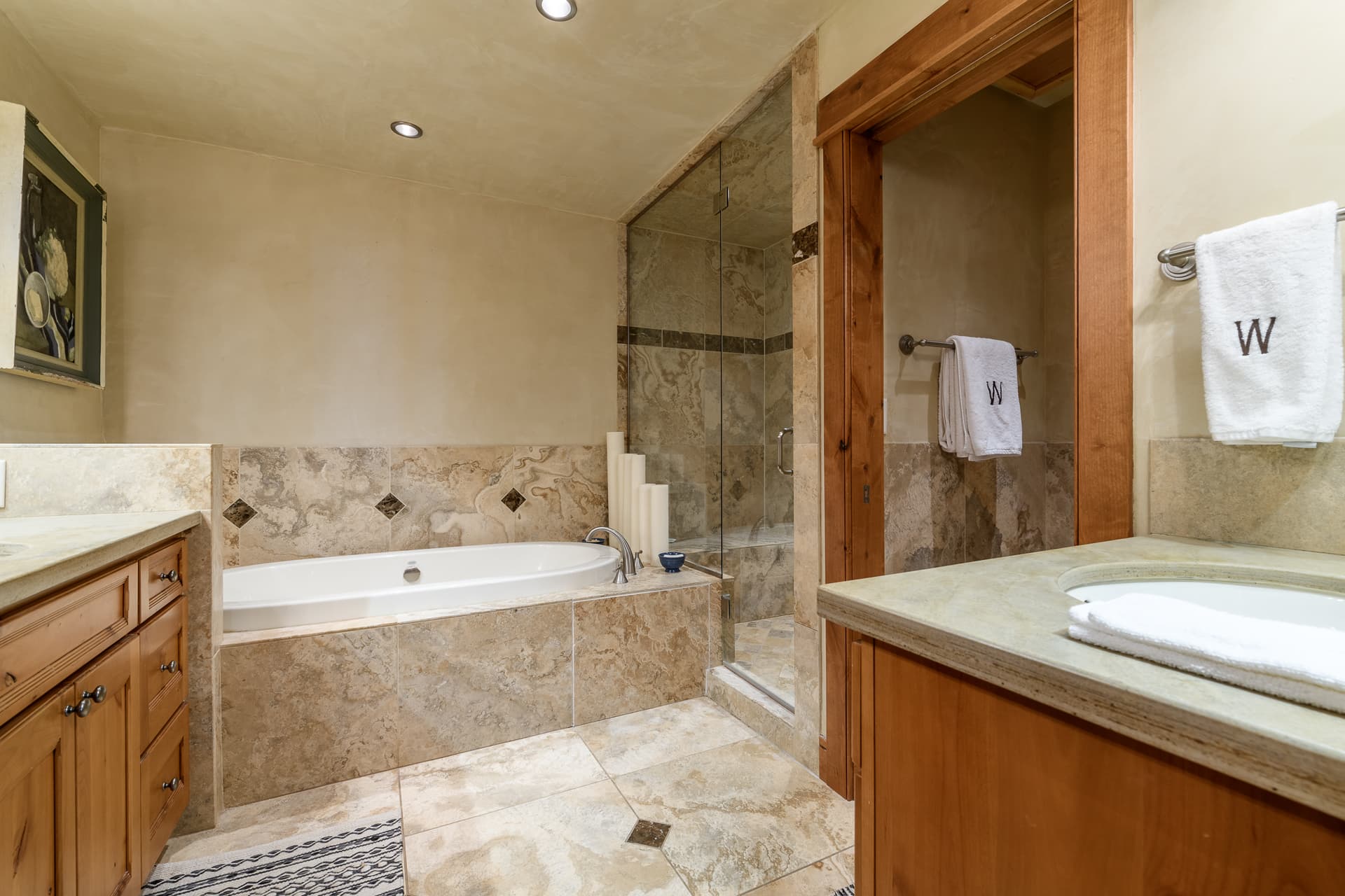 Main Stage Penthouse - Image 12