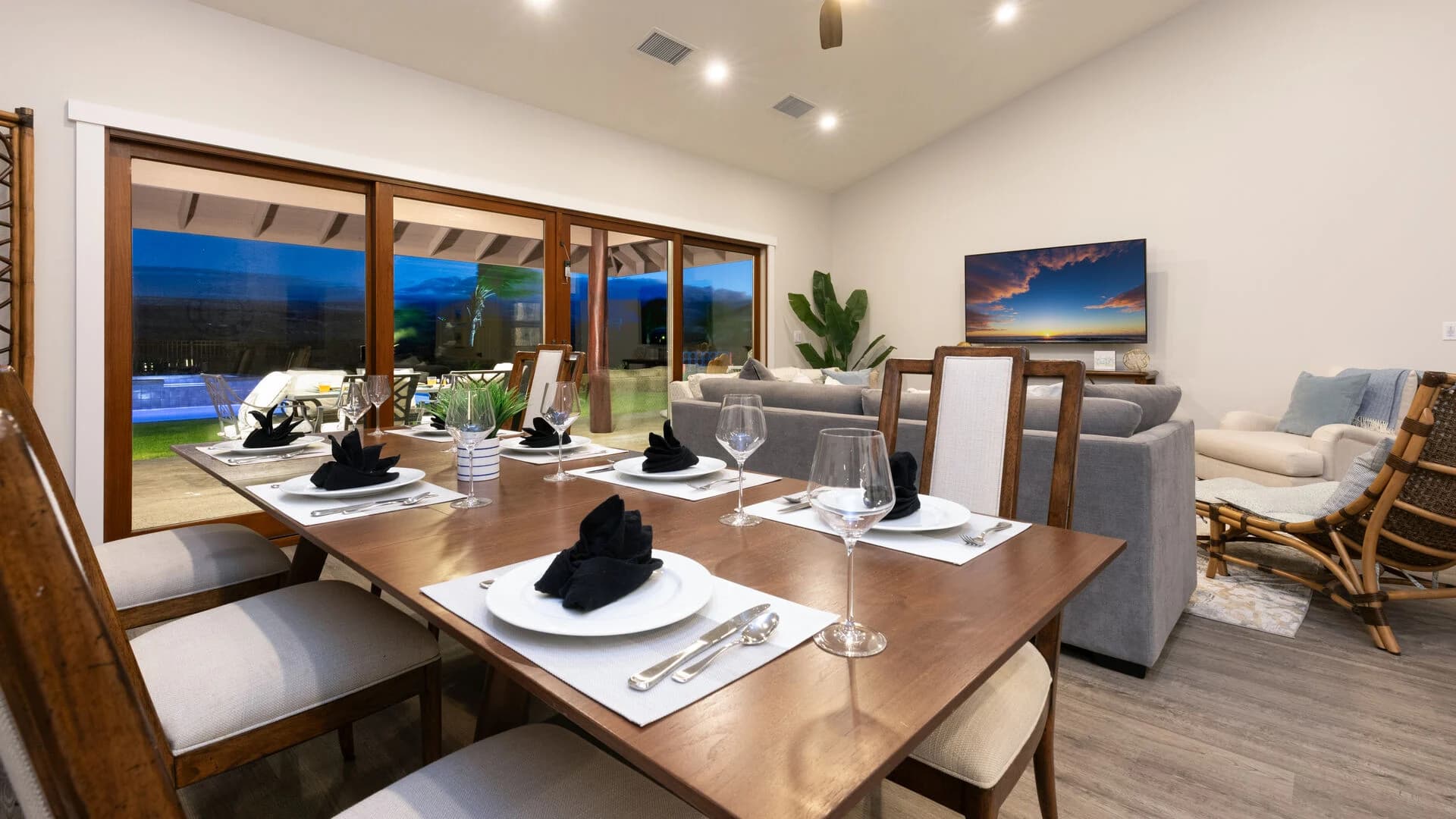 Peaceful Paradise - Image 6