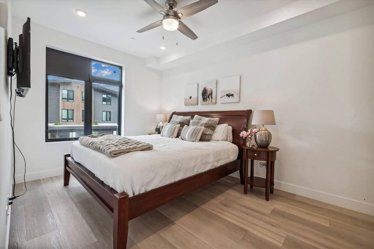 River West #522 - Image 14