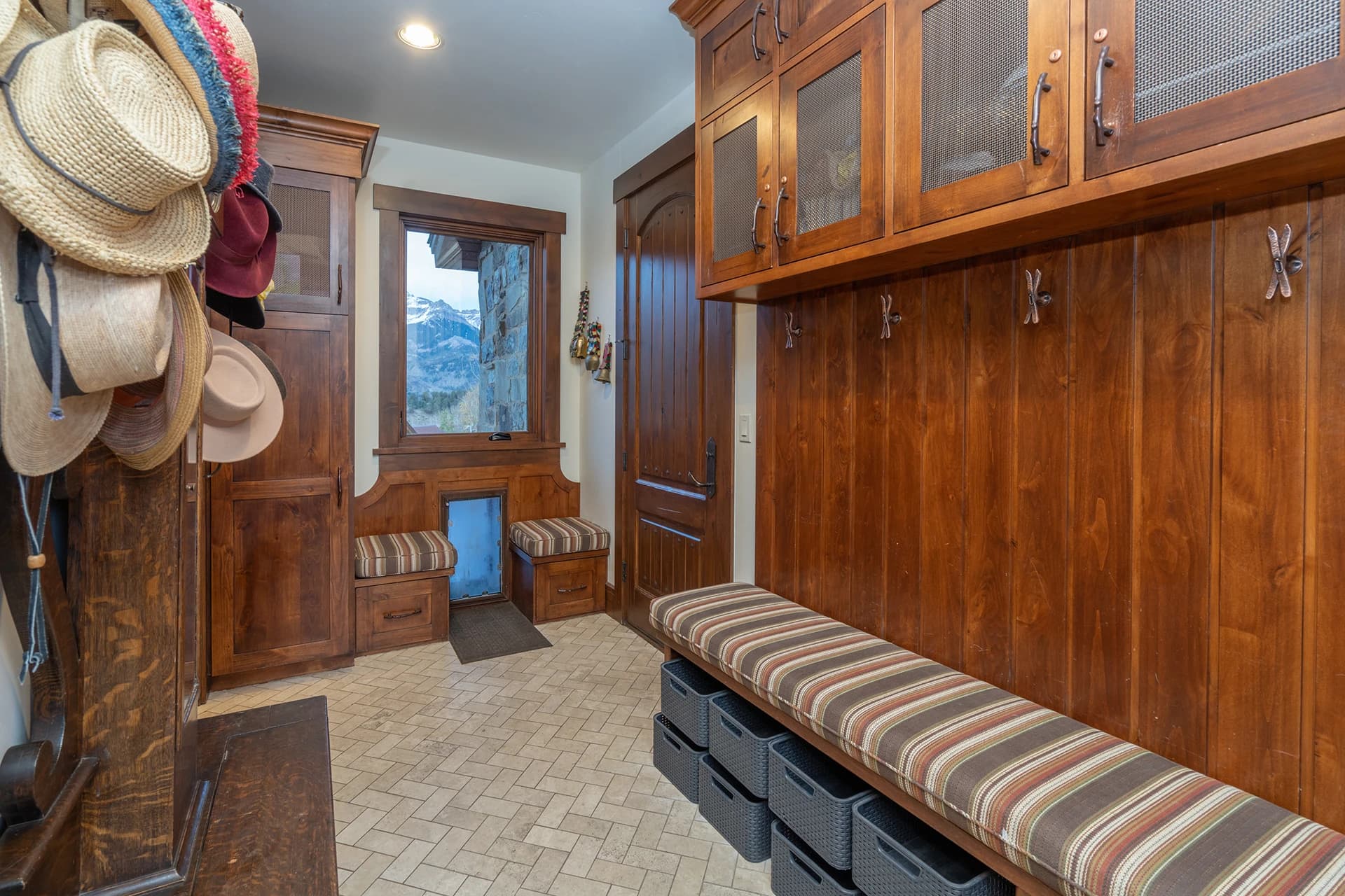 San Sophia Manor - Image 40