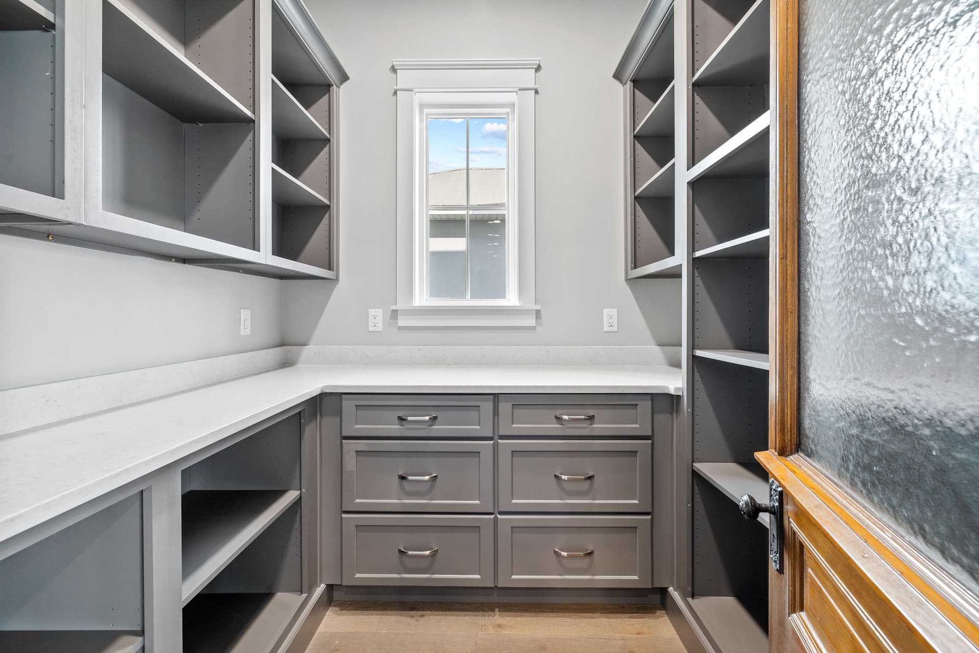 Emerald View - Image 16