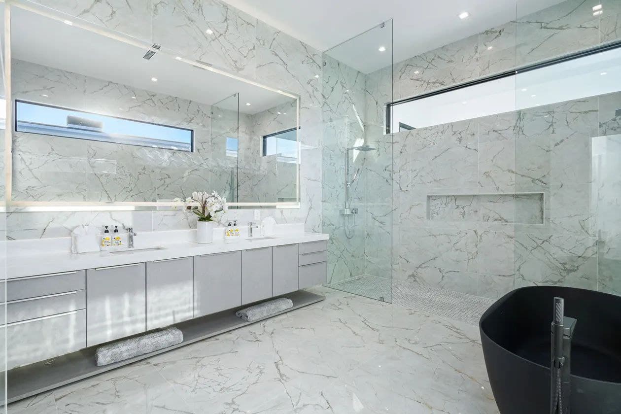 Bravo Villa #4 - Image 38