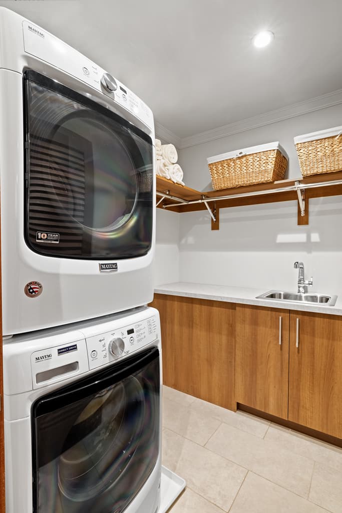 Kaiholo Oceanfront Residence - Image 18