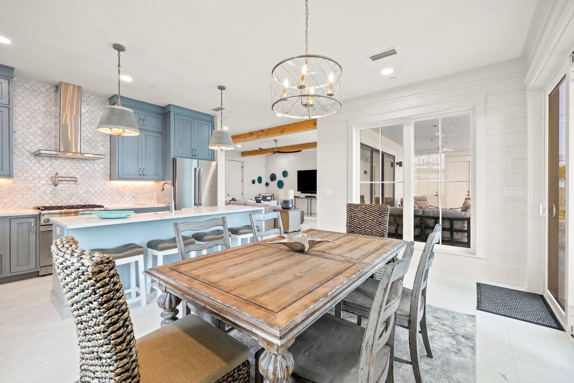 Emerald View - Image 13