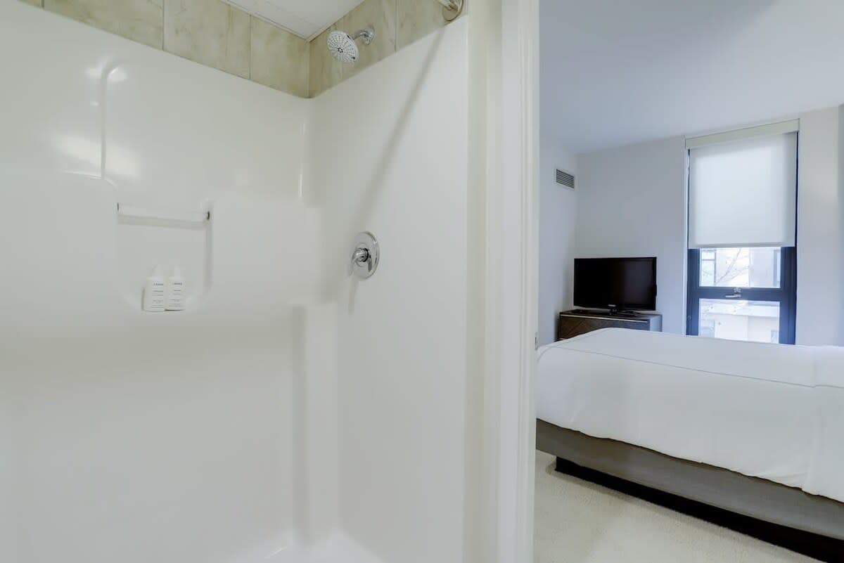 Tower Residence - Image 23