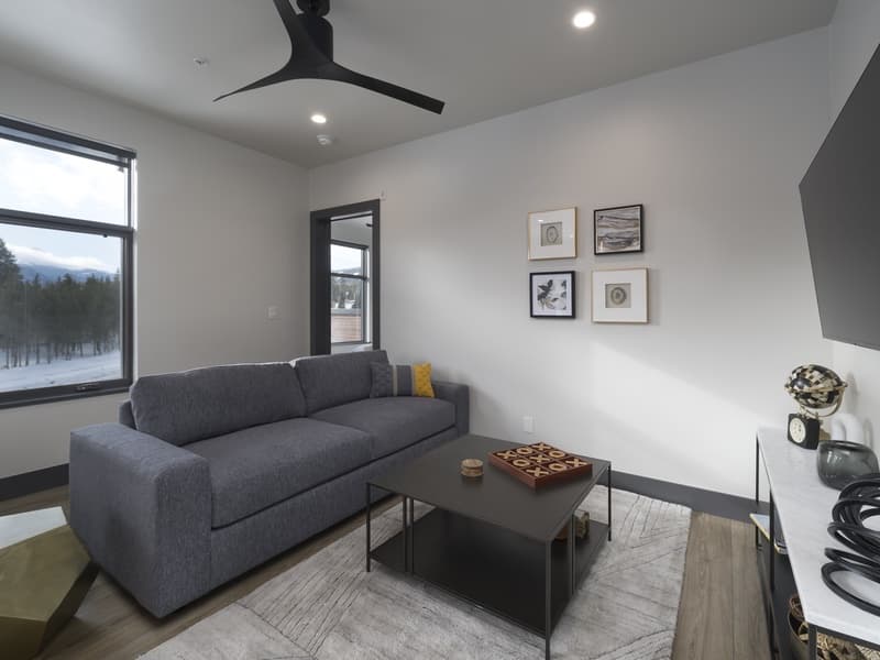  Park Avenue Flats #14 - Image 3