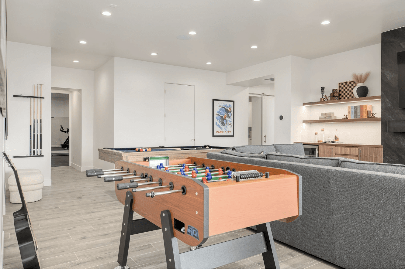 Mountain Lover - Image 22