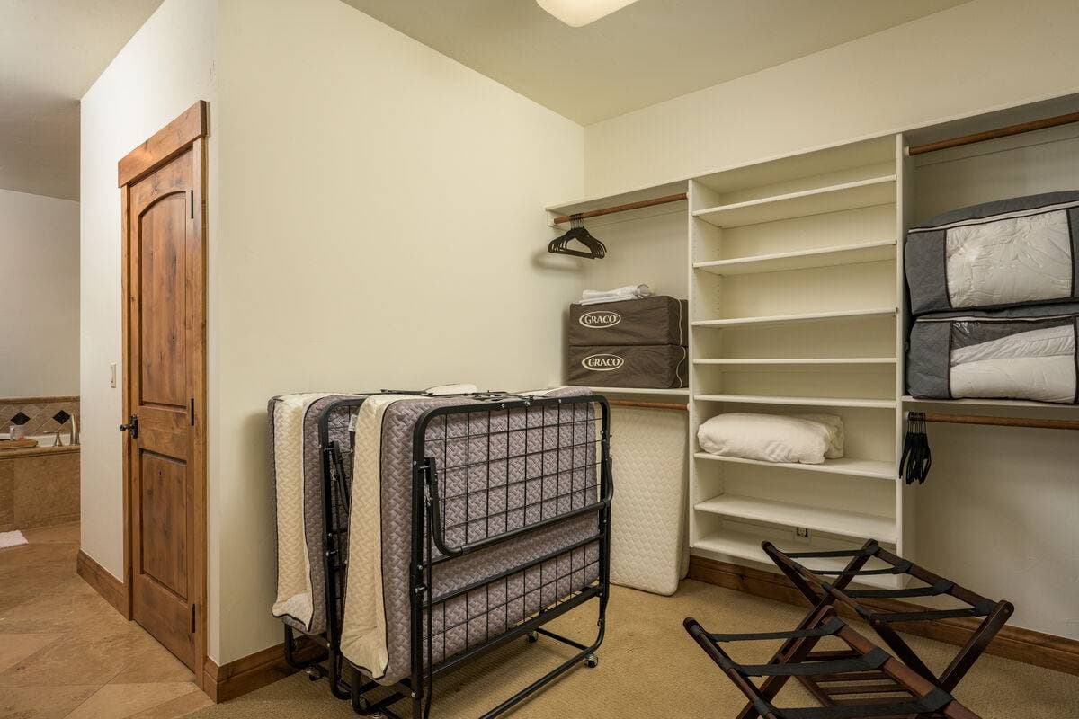 Four Sisters - Image 43