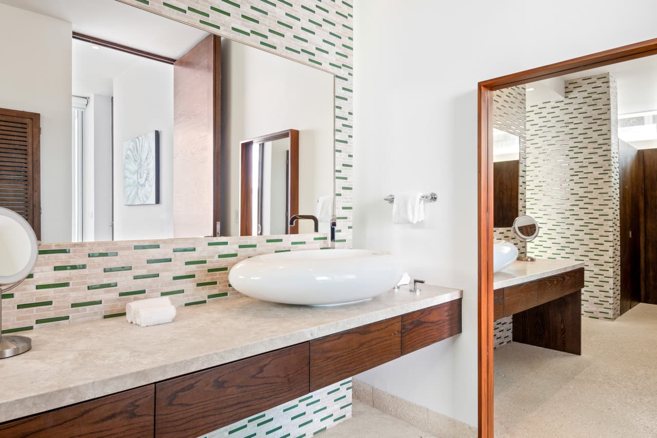 Private Beachfront in Palmilla - Image 52